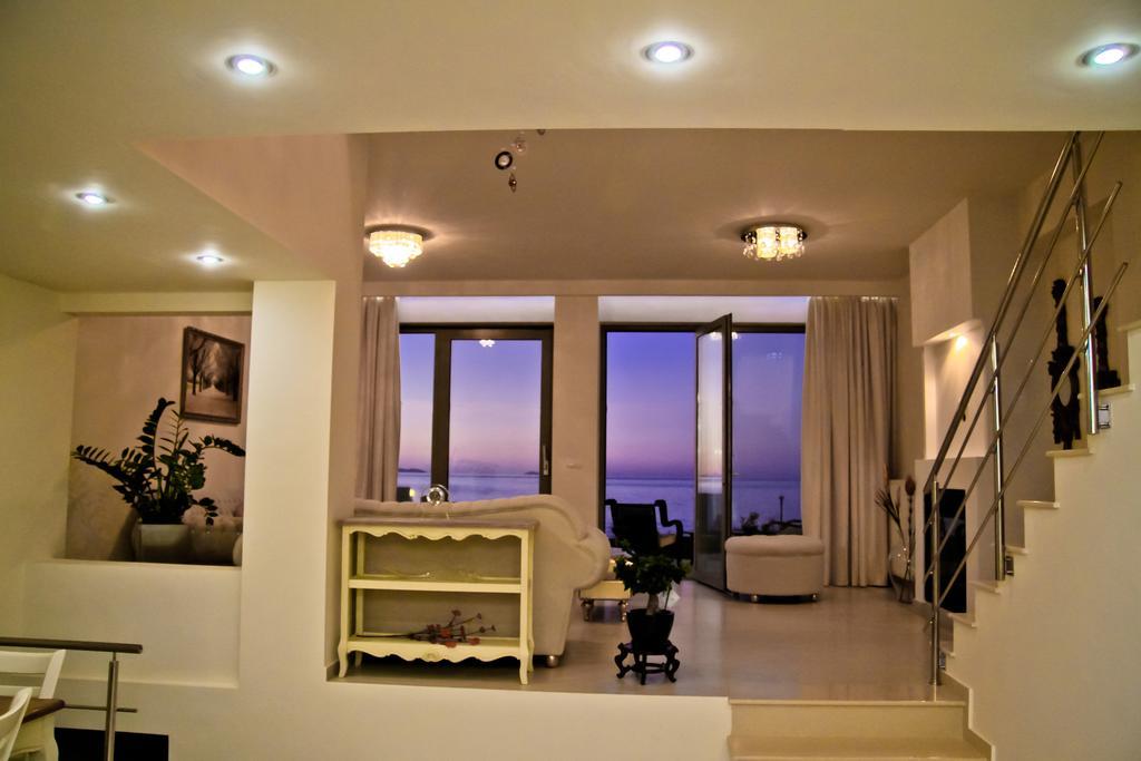 Sea View Beachfront Villa Maria Gouves Bagian luar foto