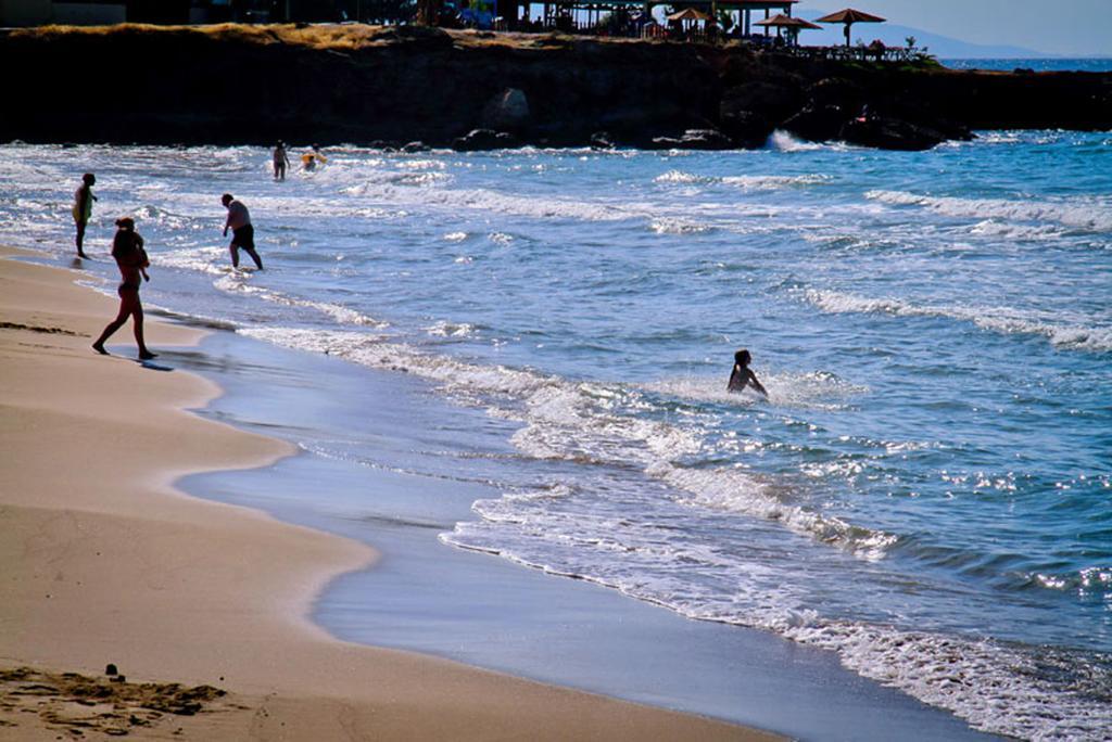 Sea View Beachfront Villa Maria Gouves Bagian luar foto